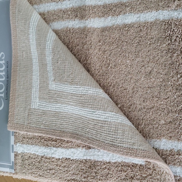 Clouds Luxurious Tan & White Bath Mat Set. NWT - Picture 3 of 16